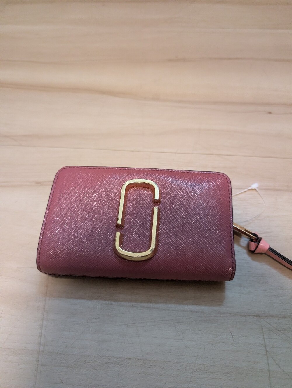 The Marc Jacobs Pink Zip-Around Compact Wallet Gold Logo - Picture 4 of 12